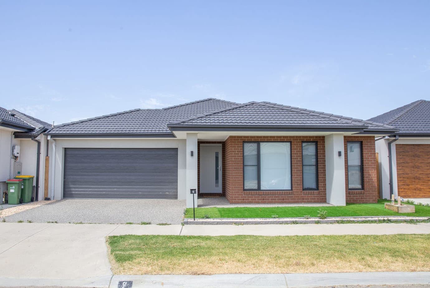 7 Tussock Way