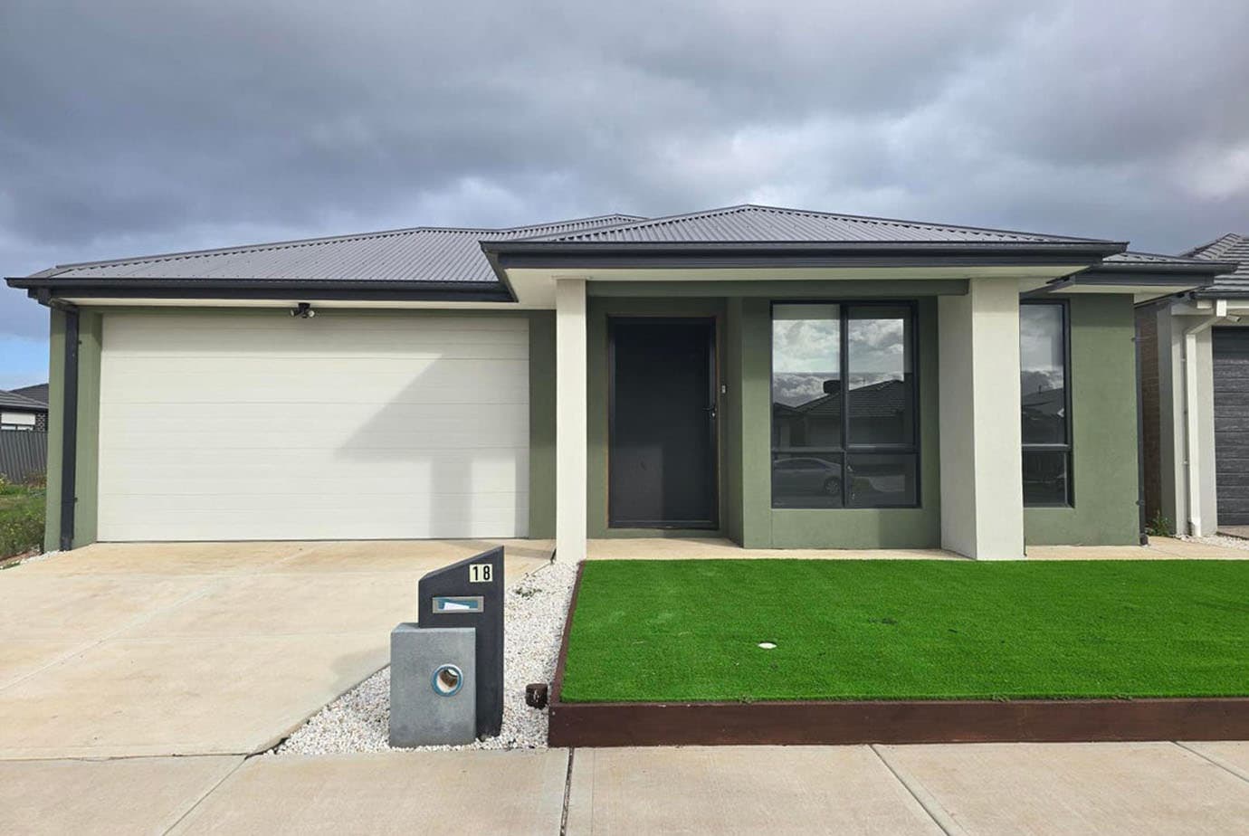 18 Ervine Dr Wyndham Vale