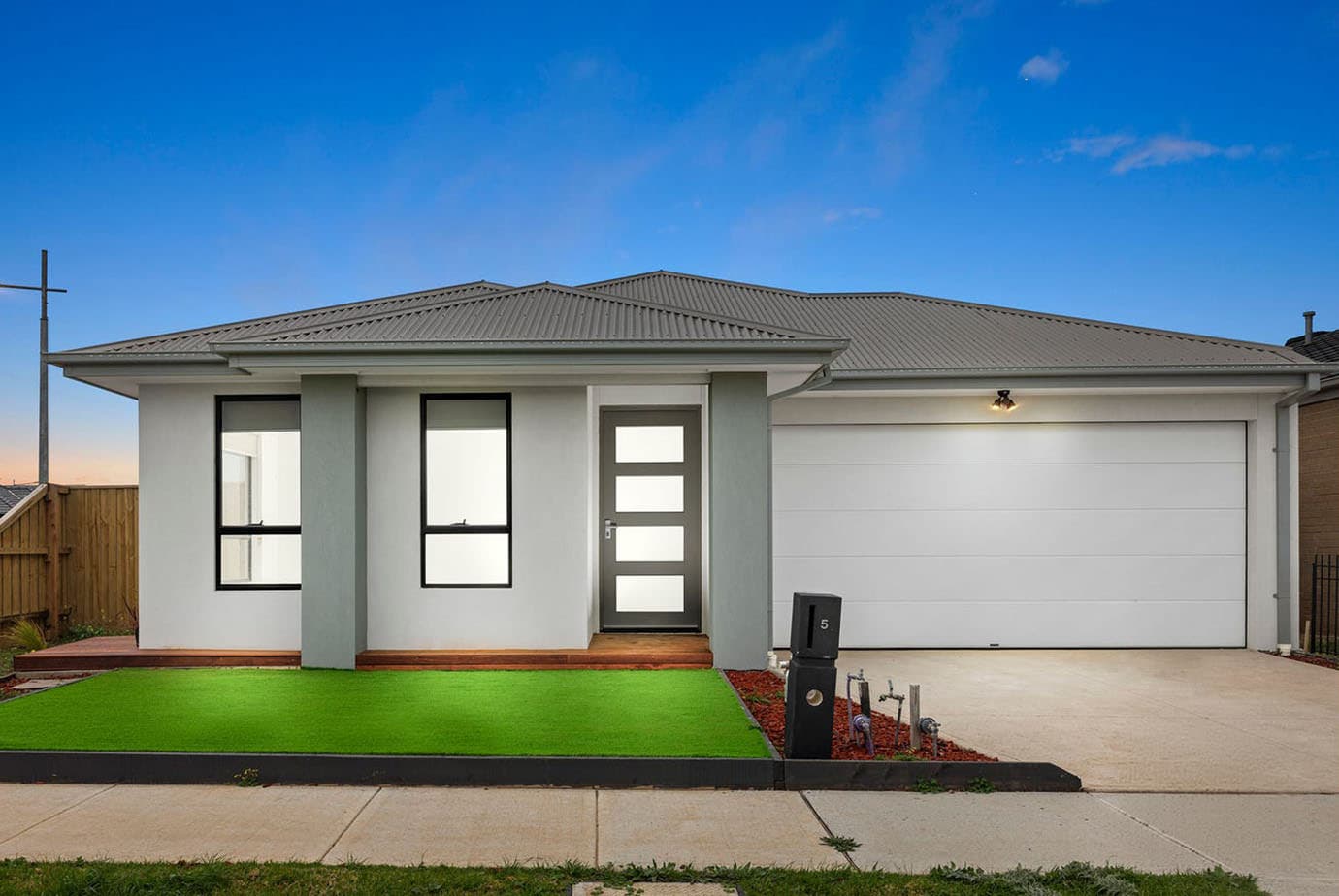 5 Ervine Dr Wyndham Vale