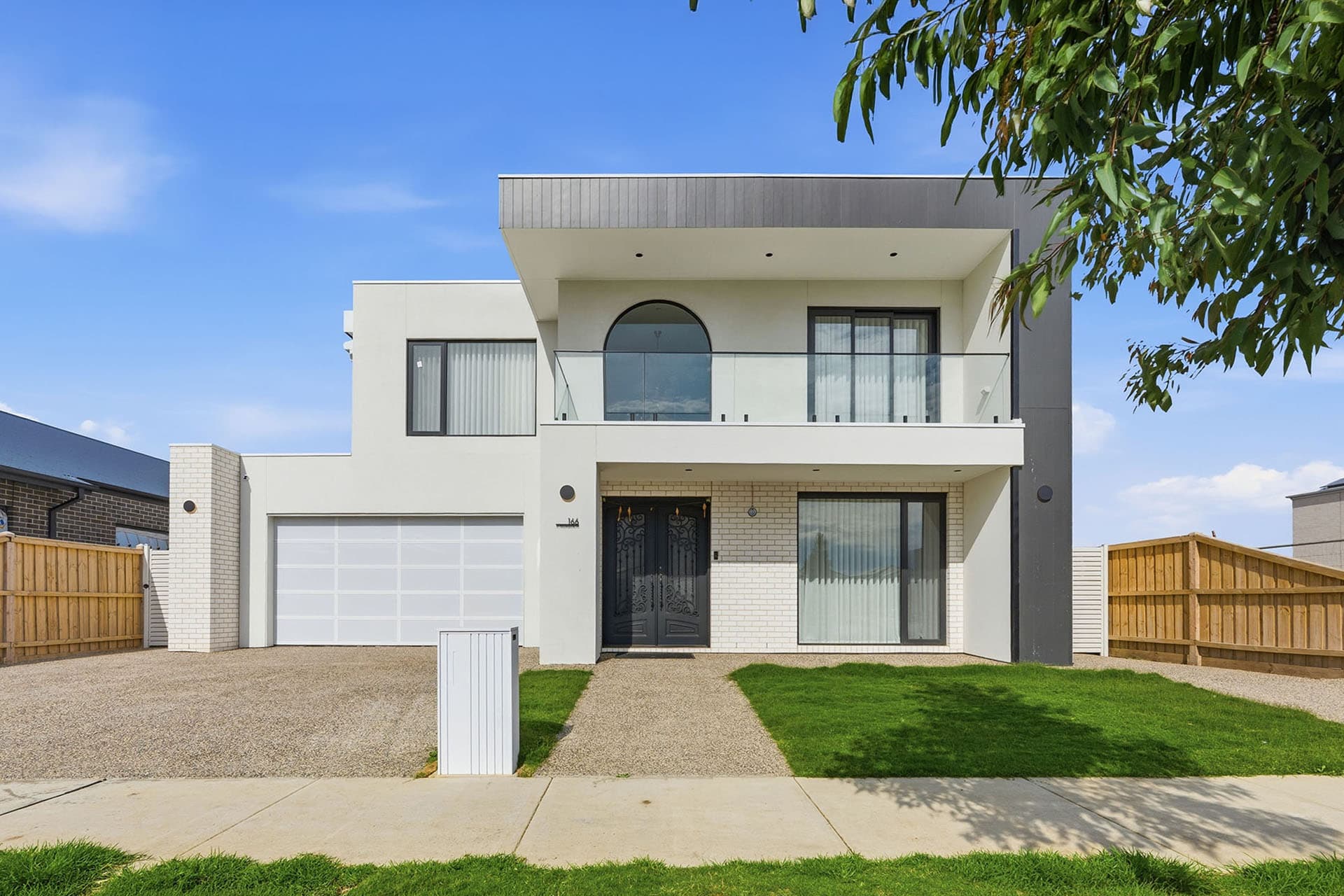 St_Georges_Blvd_MICKLEHAM